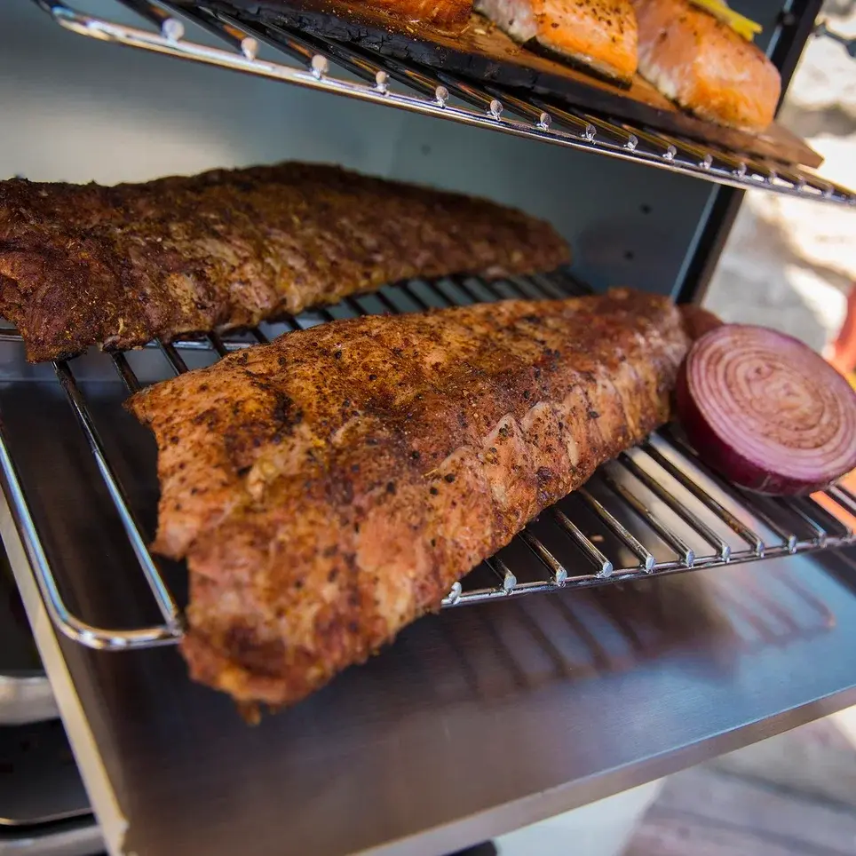Коптильня угольная вертикальная Broil King VERTICAL CHARCOAL SMOKER