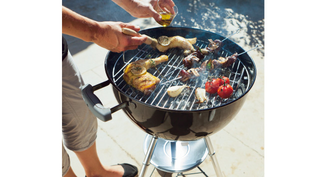 Гриль-барбекю угольный Weber Classic Kettle 47 см, черный.