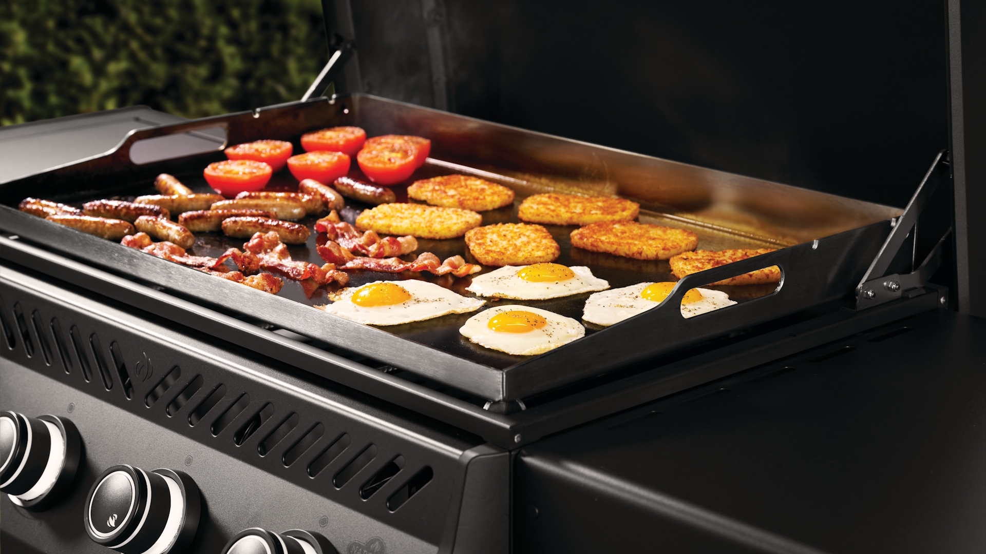 Napoleon Rogue® PRO Phantom 30 Inch Griddle