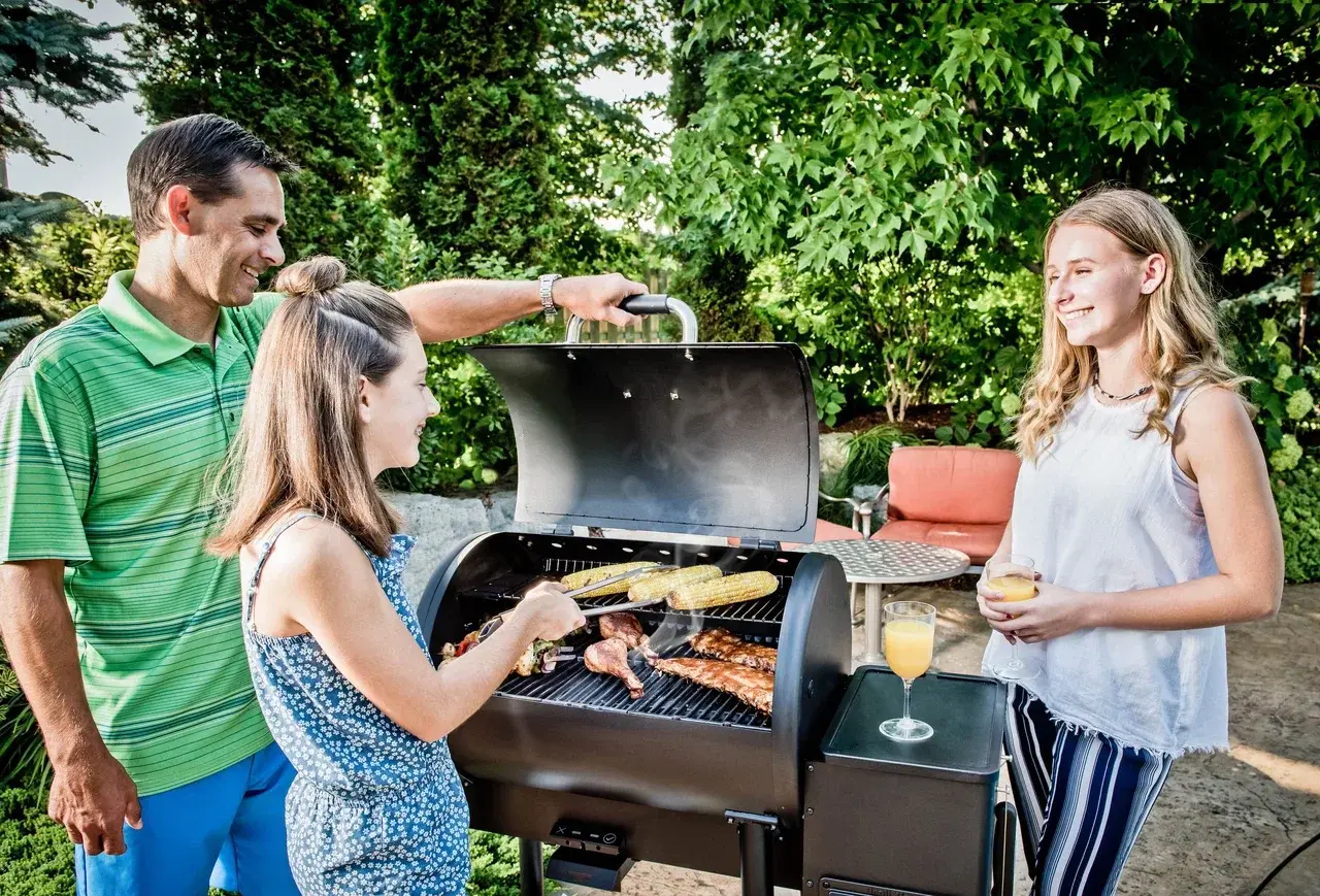 Гриль пеллетный Broil King REGAL PELLET 500